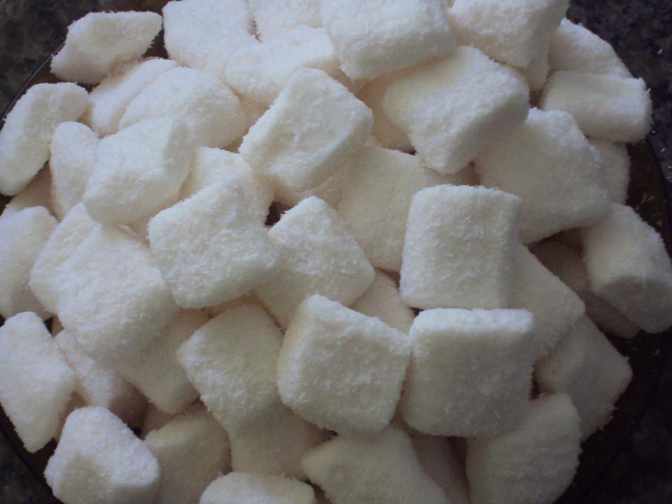 Bala de Coco Tradicional